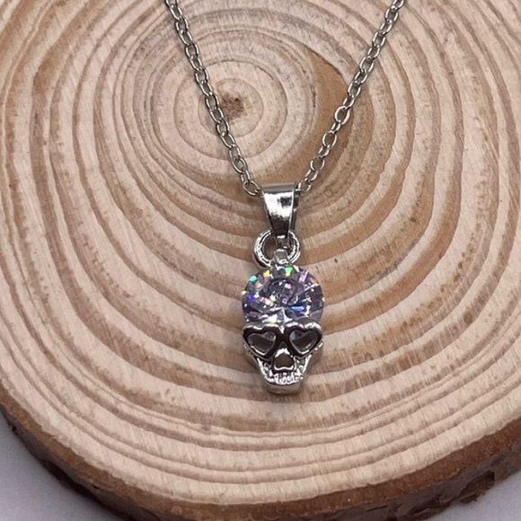 SILVER RHINESTONE SKULL NECKLACE - Picture 2 of 2